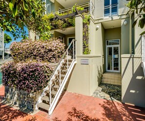 Apartment | 1 bedroom, Internet - Beautiful Apartment at the Waterfront Marina Altmore 001 (Cape Town)