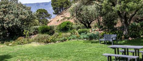 Apartemen | 3 kamar tidur dan internet