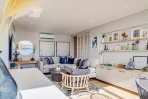 Apartment | 1 bedroom, desk, Internet - Exquisite Mouille Point Apt by Golf Course Serene Suite (Cape Town)