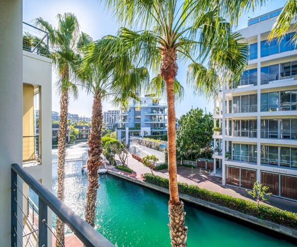 Apartment | 1 bedroom, Internet - Modern Waterfront Apartment w Canal Views Gulmarn 201 (Cape Town)