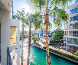 Apartment | 1 bedroom, Internet - Modern Waterfront Apartment w Canal Views Gulmarn 201 (Cape Town)