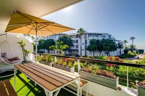 Apartment | 3 bedrooms, Internet - Elegant Apartment at the Waterclub Amani Views (Cape Town)