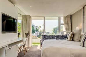 Apartment | 3 bedrooms, Internet - Elegant Apartment at the Waterclub Amani Views (Cape Town)