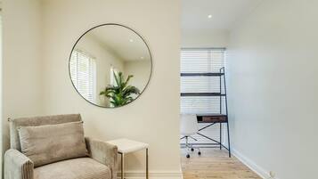 2 bedrooms, Internet