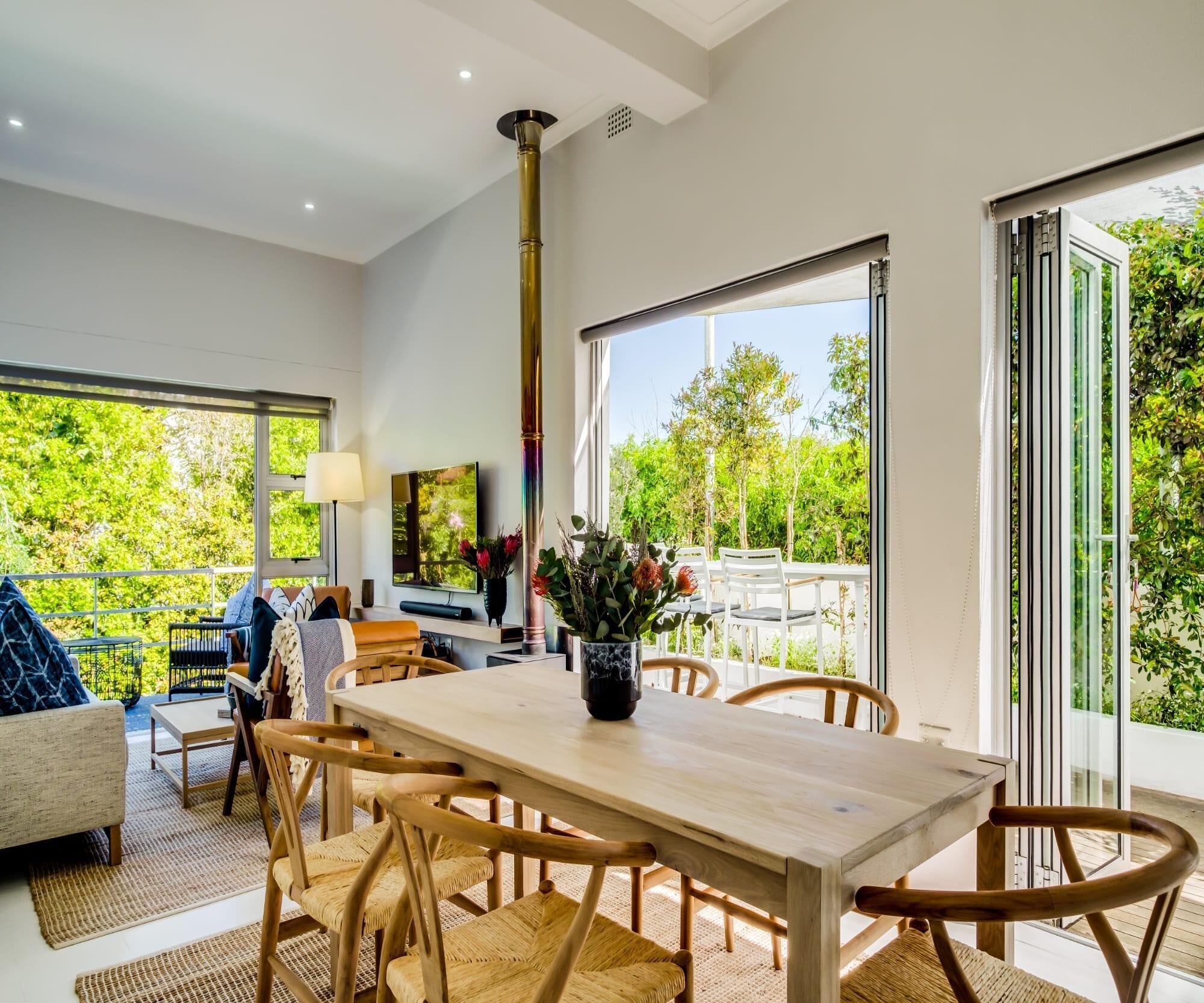 Villa | 3 bedrooms, desk, Internet