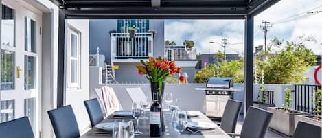 Apartment | 3 bedrooms, desk, Internet