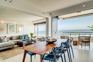 House | 2 bedrooms, desk, Internet - Uninterrupted Ocean Views in Mouille Point Atlantic Vistas (Cape Town)