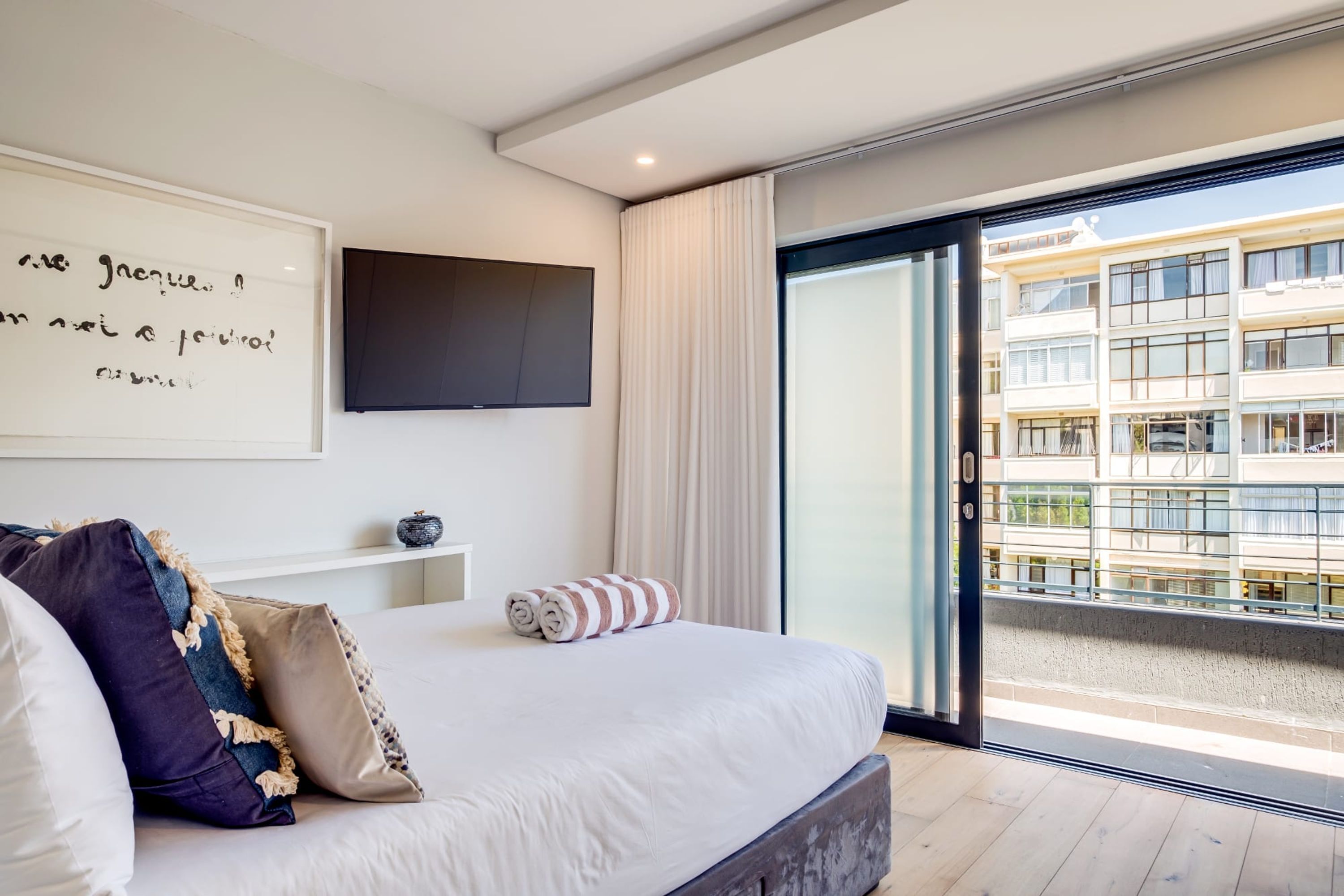 Apartment | 2 bedrooms, desk, Internet