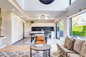 Apartment | 2 bedrooms, desk, Internet - Bahati Executive Pad (Cape Town)