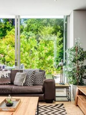 Villa | 3 bedrooms, Internet - Elegant Villa w Coastal Views Nestled Below Lions Head The Grange (Cape Town)