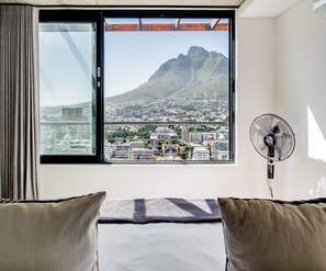 Apartment | 3 bedrooms, Internet - Penthouse w Table Mountain Views Pride View (Cape Town)