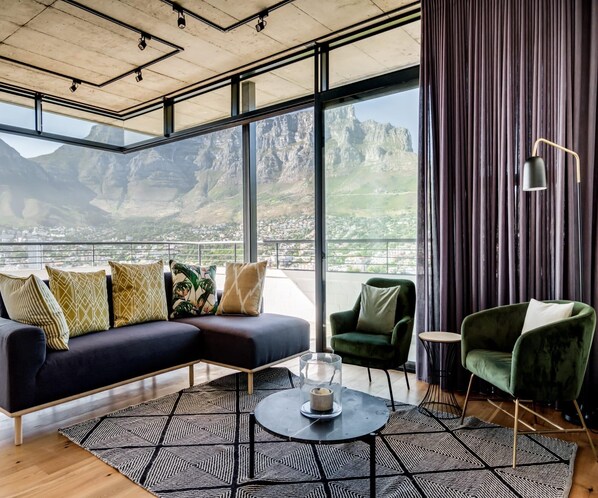 Apartment | 3 bedrooms, Internet - Penthouse w Table Mountain Views Pride View (Cape Town)