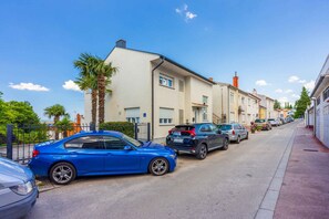 Property grounds - Studio with terrace and air conditioning (Crikvenica)