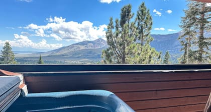 Pet-Friendly, Private Hot Tub, Washer/Dryer & Gas Grill. Beautiful Views