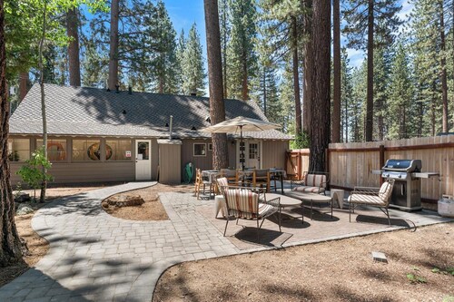 Wood FP, True Treasure at Rainbow's End, High Design, Great Yard, EV Charger