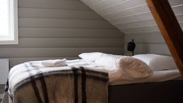 Romantisk dobbeltrom | Senger med overmadrass, wi-fi (inkludert) og sengetøy