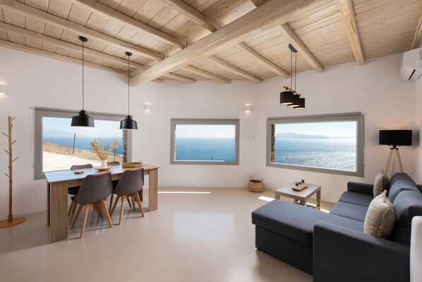 Superior Villa | Living area