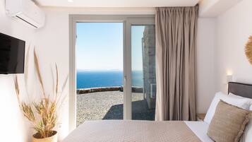 Superior Villa | Soundproofing, iron/ironing board, free WiFi, bed sheets