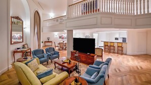 Grand Duplex Apartment