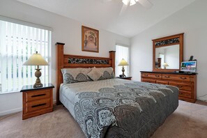 5 bedrooms, iron/ironing board, free WiFi, bed sheets - Affordable 5BR Disney Villa with Pool, Spa & Game Room - Indian Creek Community (Kissimmee)