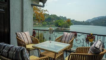 Luxury Suite | Lake view