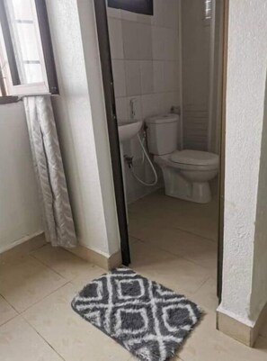 Bathroom - Appartement Chic et Spacieux (Abidjan)