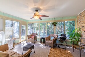 Signature Townhome, 3 Bedrooms, Non Smoking, Patio | Living area | 55-inch Smart TV with digital channels - Spacious 3BR Pensacola Townhouse (Pensacola)