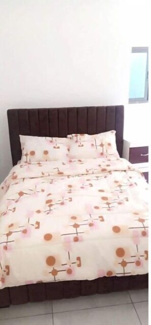 2 bedrooms