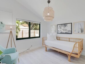 3 bedrooms, desk, iron/ironing board, travel cot