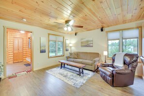 House (1 Bedroom) | Interior