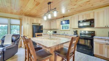 House (1 Bedroom) | Interior