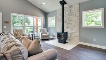 Casa (2 Bedrooms) | Interior