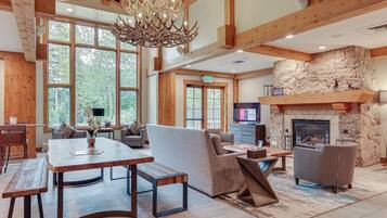 Apartment (1 Bedroom) | Interior