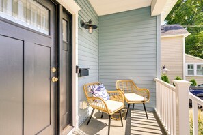 House (4 Bedrooms) | Interior - Sleek Long Branch Vacation Rental w/ Pool + Patio! (Long Branch)