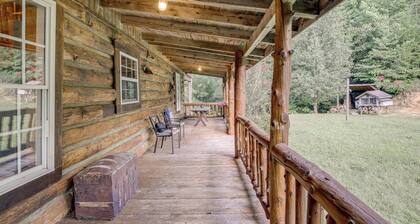 Peaceful Whitley City Cabin on 10 Wooded Acres!