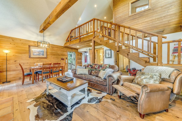 House (2 Bedrooms) | Interior - Ruidoso Cabin w/ Deck + Views: 4 Mi to Winter Park (Ruidoso)