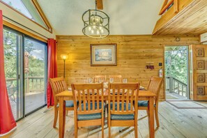 House (2 Bedrooms) | Interior - Ruidoso Cabin w/ Deck + Views: 4 Mi to Winter Park (Ruidoso)