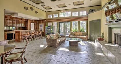 Walk to Papago Park: Central Phoenix Condo