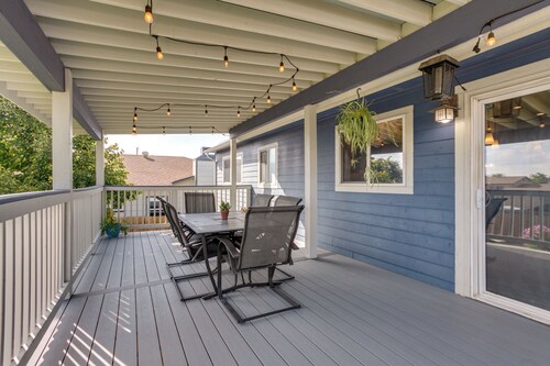 Furnished Deck + Fire Pit: Thornton Family Retreat