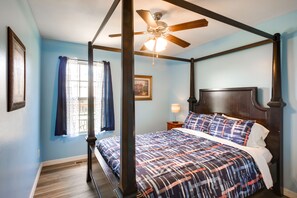 2 bedrooms, iron/ironing board, bed sheets