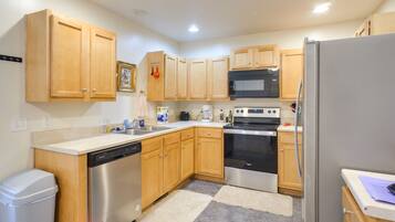 Microwave, oven, stovetop, dishwasher