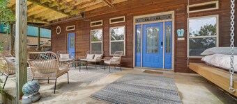 Lake Eufaula Cabin w/ Hot Tub & Large Deck