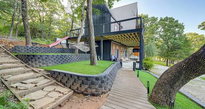 Lake Eufaula Cabin w/ Hot Tub & Large Deck