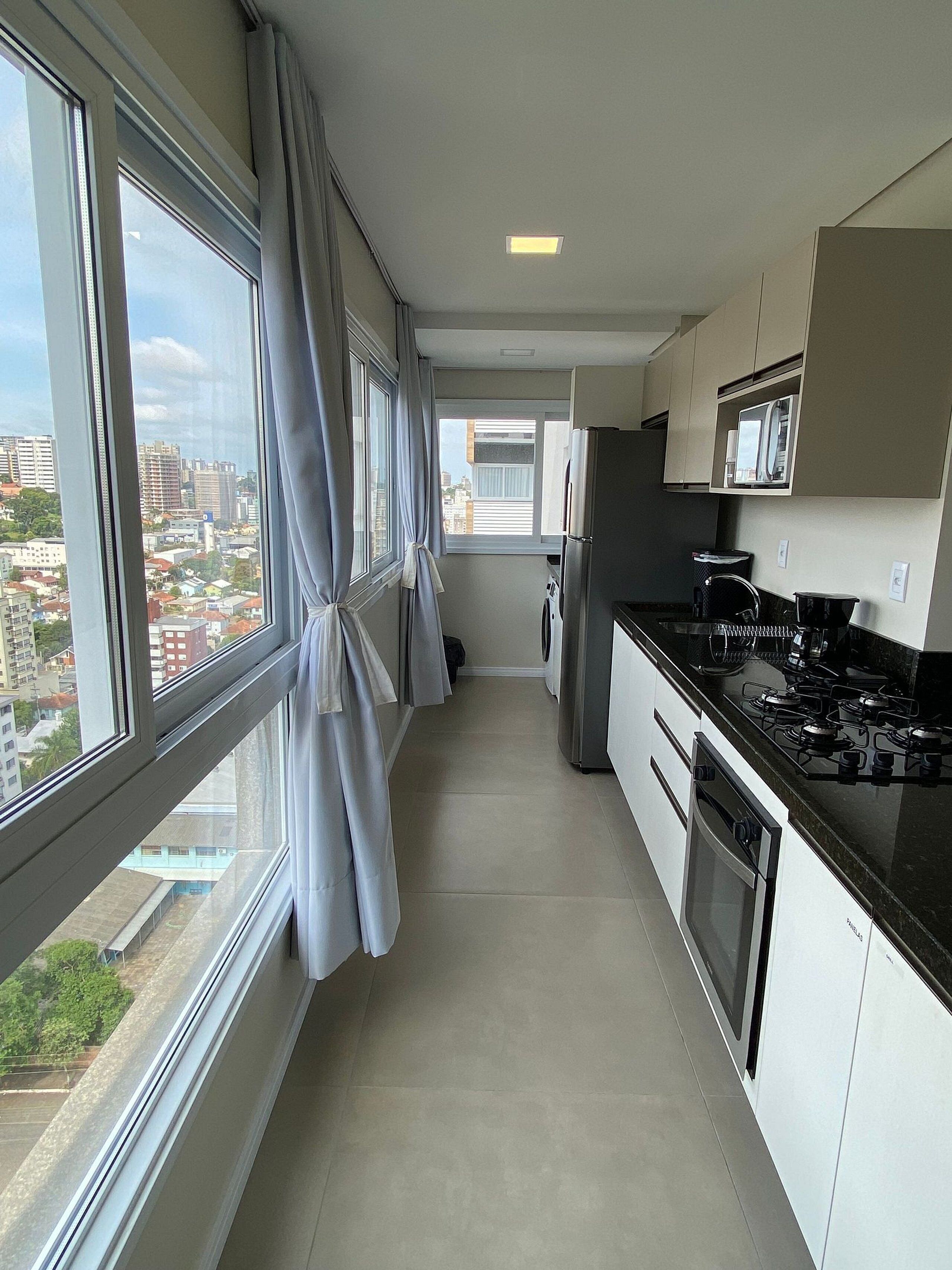 Apartament bàsic | Cuina privada | Frigorífic gran, microones, forn i rentaplats 