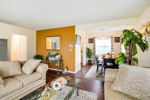 Casa (2 Bedrooms) | Interior