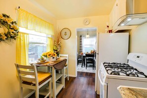 House (2 Bedrooms) | Interior - Lovely Compton Vacation Rental w/ Patio & Grills! (Compton)