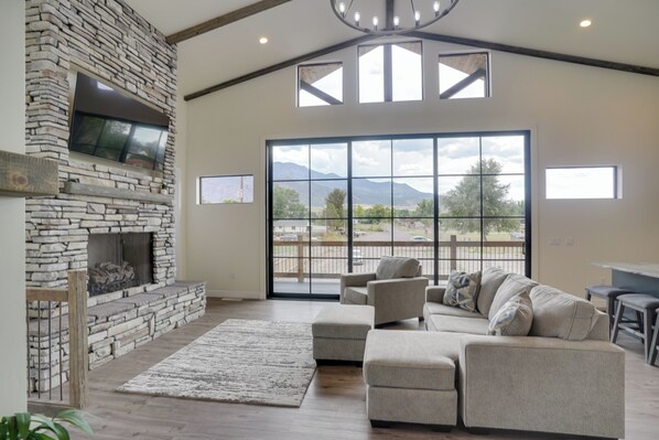 บ้านพัก (2 Bedrooms) | ด้านหน้าที่พัก