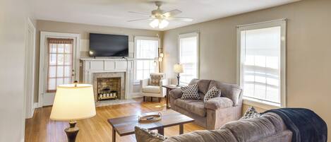 House (2 Bedrooms) | Front of property