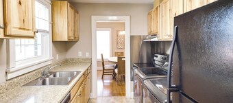 Charming Tullahoma Stay w/ Great Walkable Location