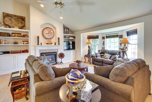 House (3 Bedrooms) | Interior